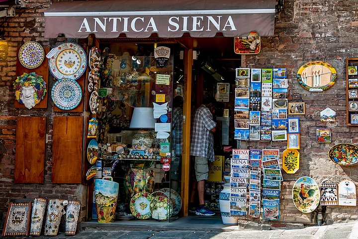 Tuscany Day Trip from Florence: Siena, San Gimignano, Pisa and Lunch at a Winery