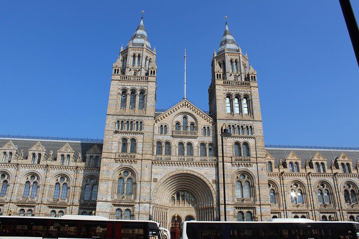 Southampton Cruise port to London Via Stonehenge & Windsor castle
