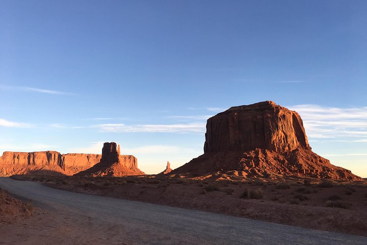 Sunrise Tour of Monument Valley
