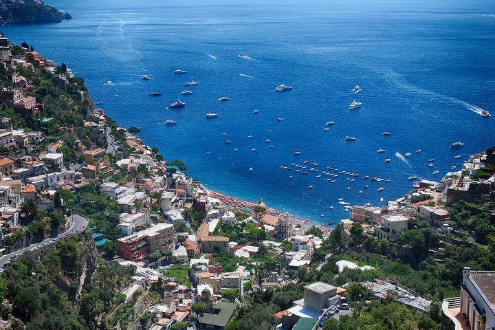 Pompeii and Amalfi Coast Private Day Trip with Pick Up