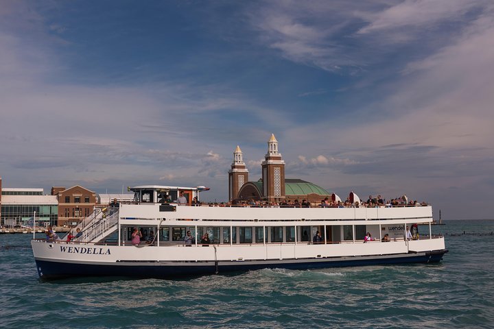 Chicago Lake and River Architecture Tour