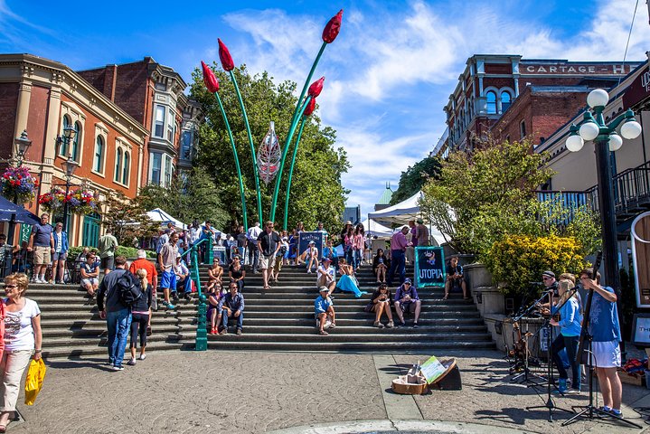 From Vancouver: Victoria, Butchart Gardens, & Gulf Islands Cruise