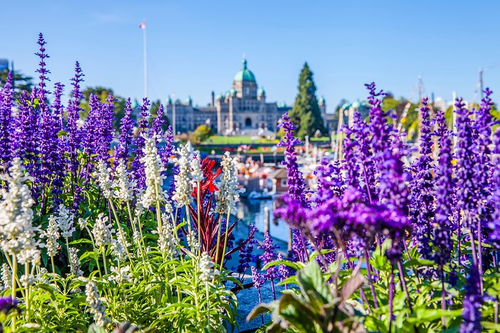From Vancouver: Victoria, Butchart Gardens, & Gulf Islands Cruise