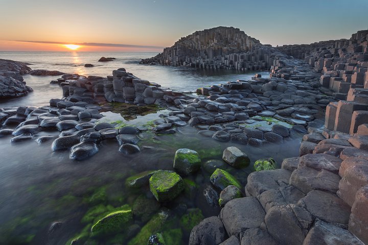 Guided Day Tour: Giant's Causeway from Belfast