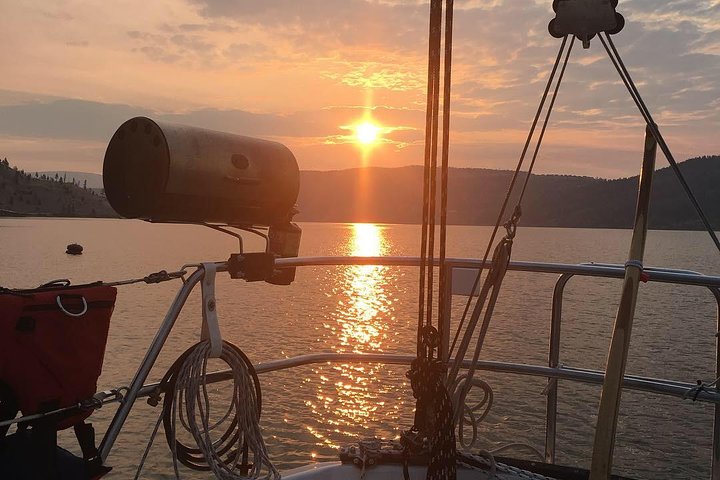 Private Kelowna Sailing Cruise on Okanagan Lake