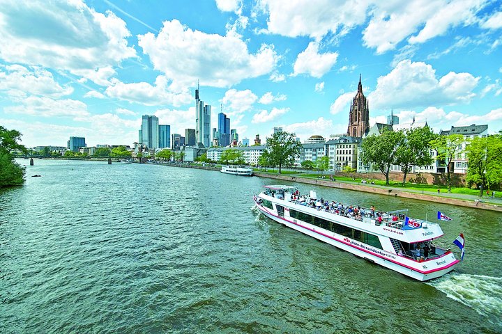 Frankfurt Highlights 1-Hour Sightseeing Cruise