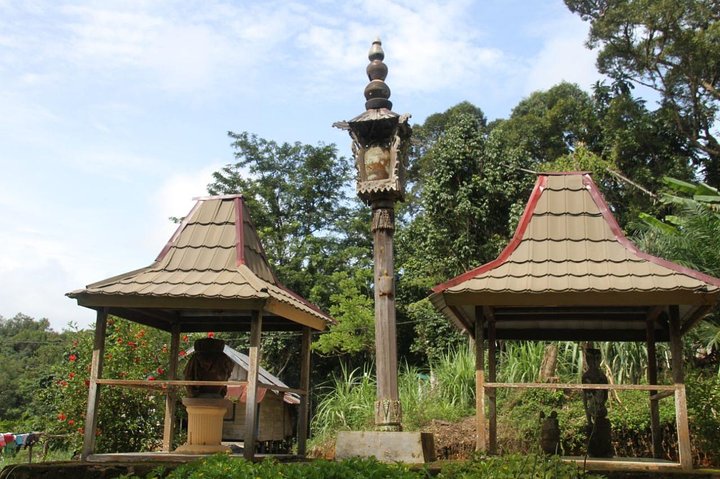 Dayak Lamandau & Orangutan Tanjung Puting Park Tour 6 Days