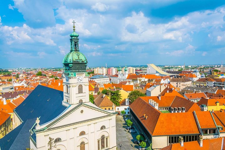 Bratislava-Budapest One-Way Sightseeing Transfer