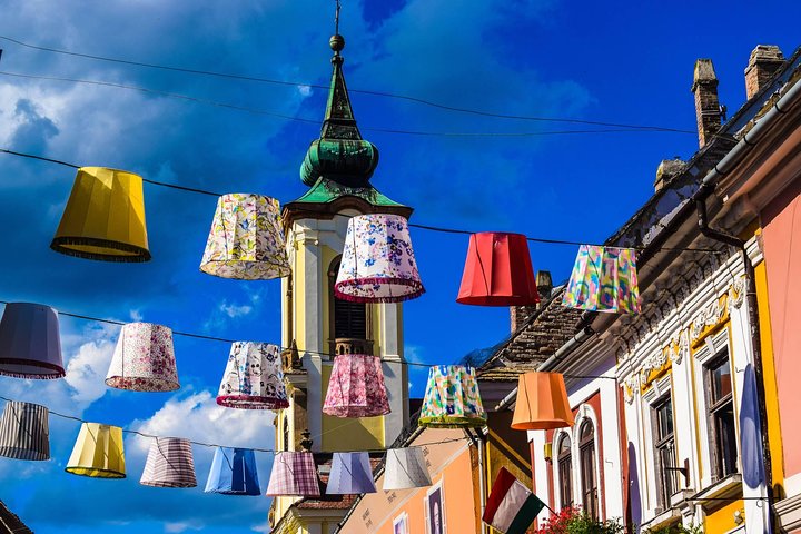 Bratislava-Budapest One-Way Sightseeing Transfer