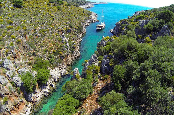 Shared Sunken City of Kekova Boat Tour including lunch