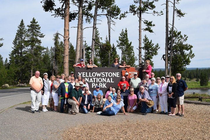 Private Yellowstone National Park Tour (Upper Loop)
