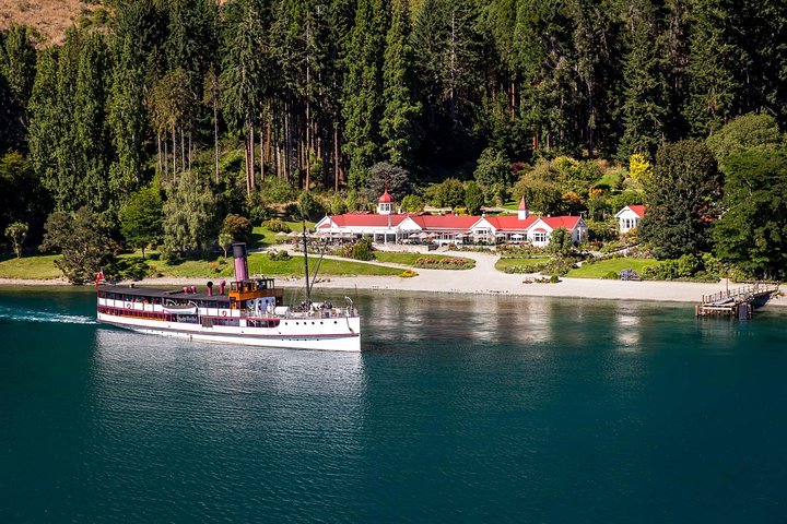Walter Peak Gourmet BBQ Lunch & Queenstown Lake Cruise