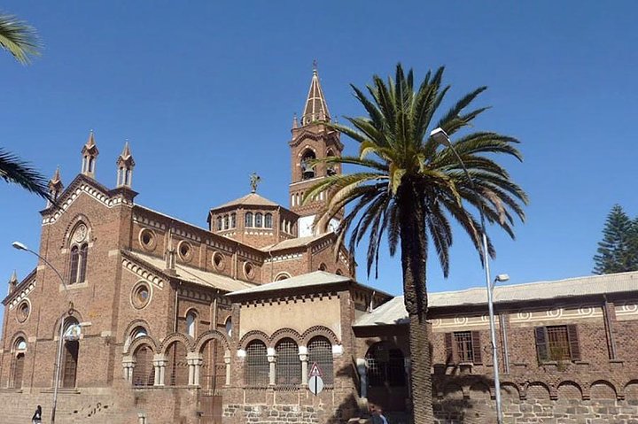 4 days tour Asmara - Keren - Massawa