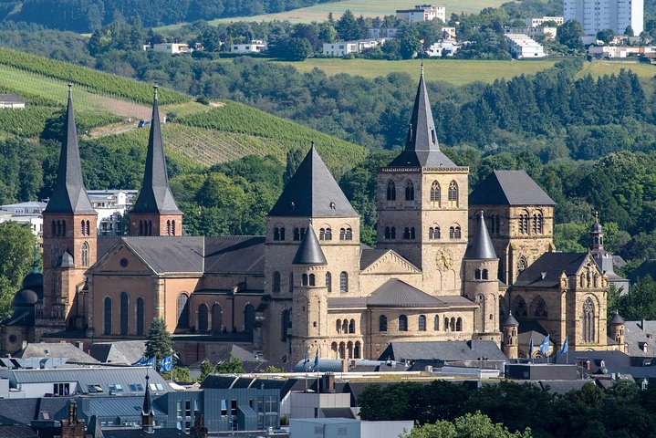 Trier Highlights – Porta Nigra, Cathedral & Roman Baths