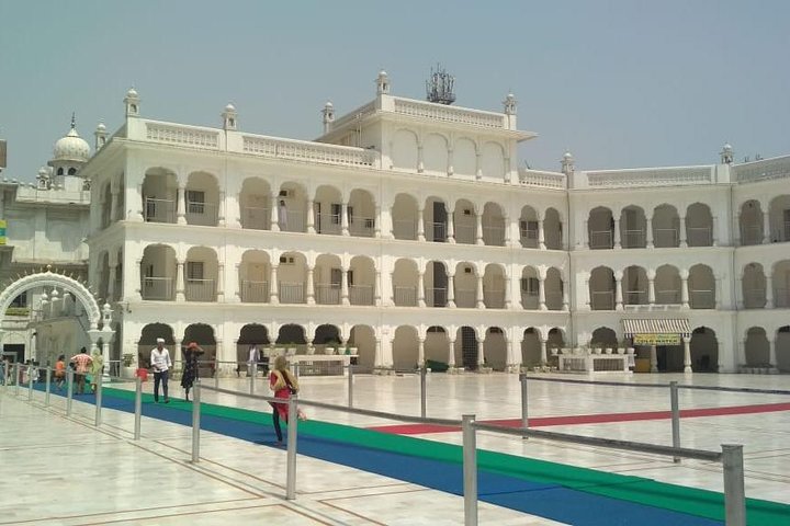 Historic Gurudwara Tour of Patna