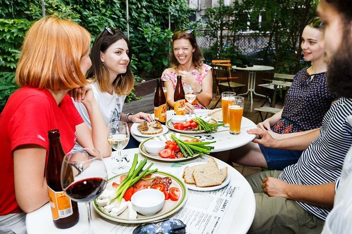 Bucharest Food Lovers Tour: Markets, Tastings & Hidden Spots