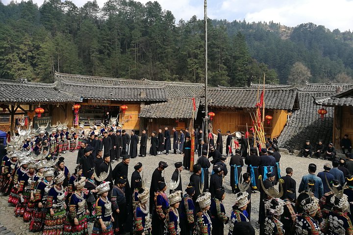 2-Day Private Guizhou Kaili Ethnic Minority Cultural Tour from Guiyang with Accommodation