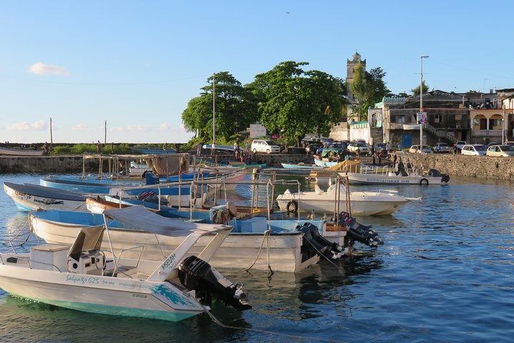 Explore Comoros Islands in 6 days