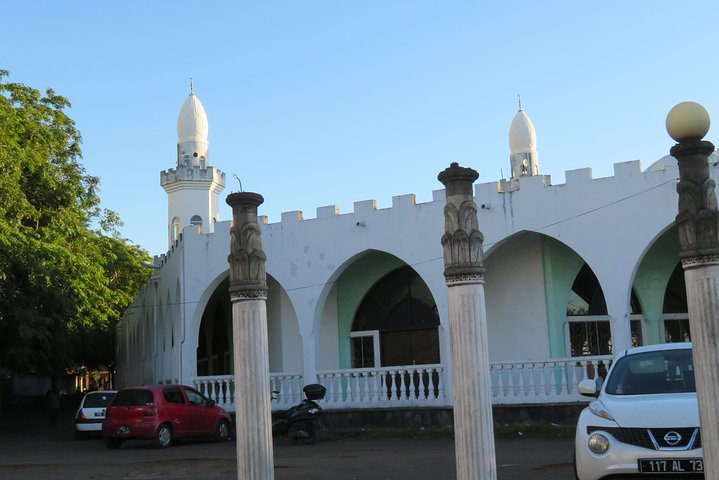 Explore Comoros Islands in 6 days