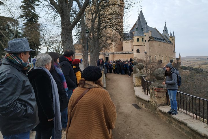 From Madrid: Toledo & Segovia Day Tour with Lunch & Tickets