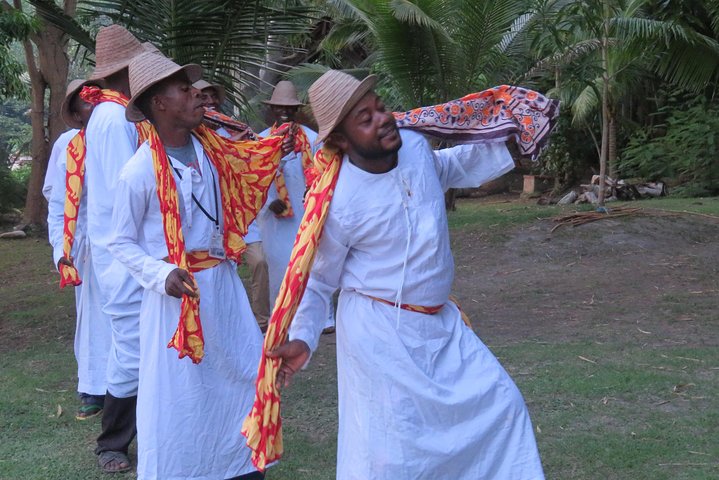 Discover Comoros Islands in 10 days