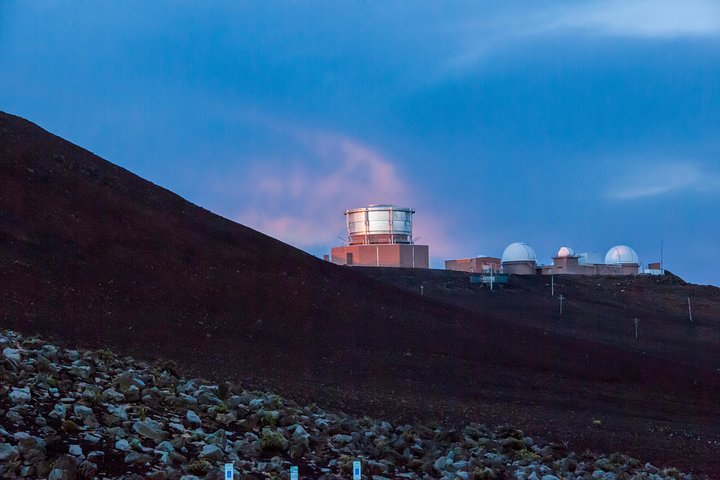 Maui: Haleakala Sunrise Spectacular with Local Breakfast