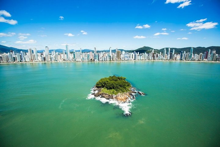 Combo Pirate Boat, Beach and Unipraias Park with transfers