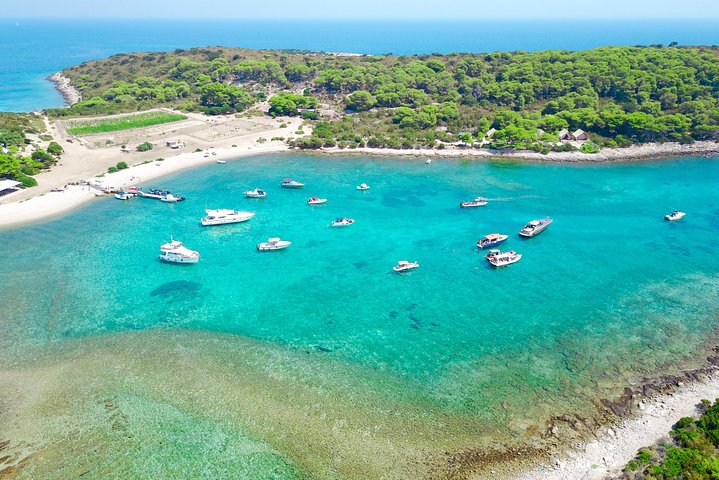 Private Luxury Boat tour for 12 from Split, Brac, Trogir, Hvar