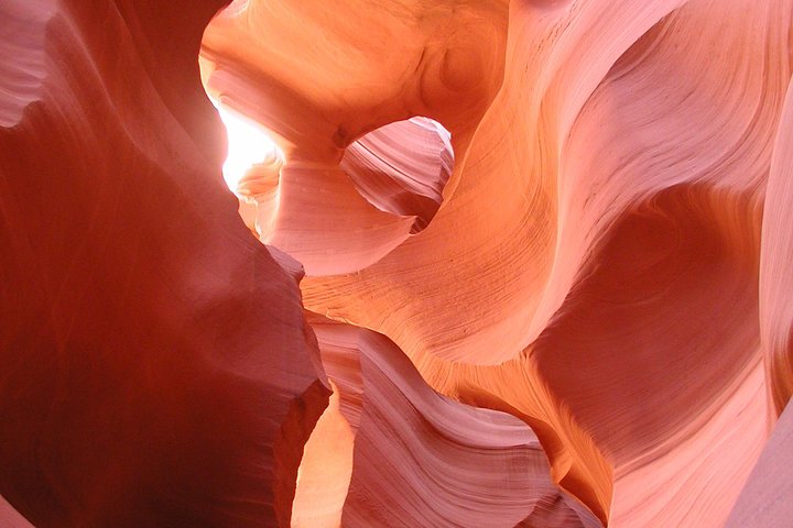 Shuttle Between Las Vegas, St George, Kanab and Page