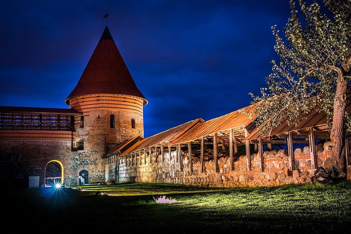 Kaunas Private Tour: Love Stories