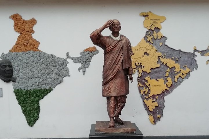 World heritage Ahmedabad city tour in private car with guide and lunch