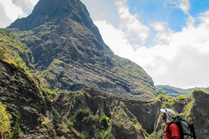 Hiking: Authentic immersion in Mafate