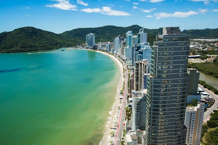 Panoramic City Tour Balneário Camboriú (With tickets)
