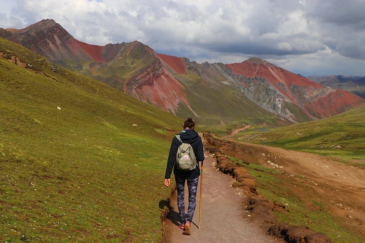 Rainbow Mountain Beat-the-Crowd, Small Group - 8:00 AM Departure