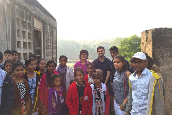 Immersive walking tour in Pune for cultural immersion with guide