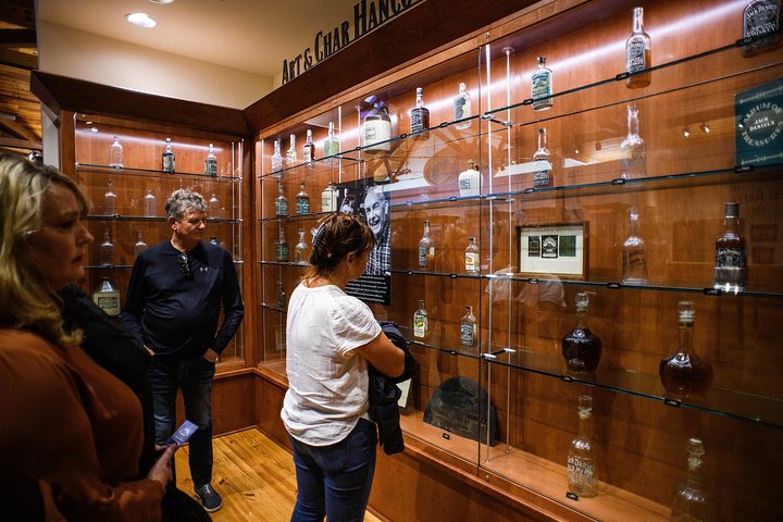 Nashville to Jack Daniel's Distillery Bus Tour + Whiskey Tastings