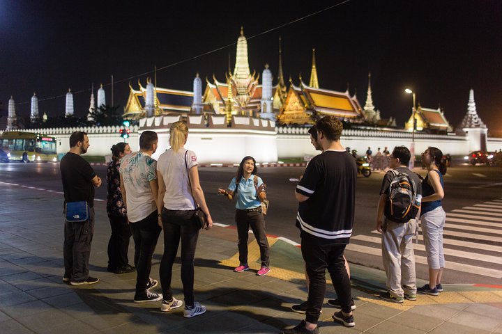 Bangkok by Night: Temples, Markets and Food Tuk-Tuk Tour