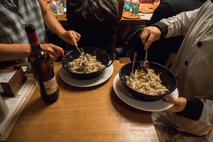 Madrid Tapas & Wine Tasting Food Tour – Small Group Local Bars