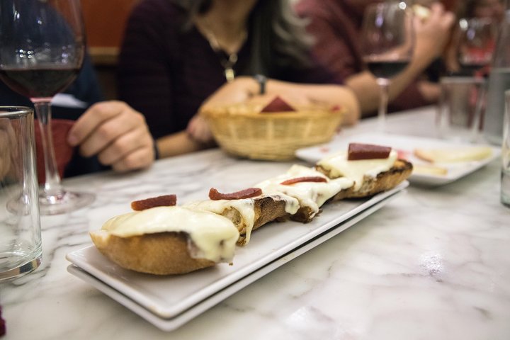 Madrid Tapas & Wine Tasting Food Tour – Small Group Local Bars