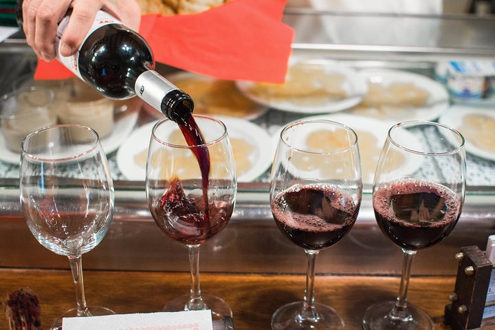 Madrid Tapas & Wine Tasting Food Tour – Small Group Local Bars