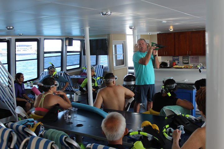 Maui Snorkeling Adventure From Ma'alaea Harbor to Molokini