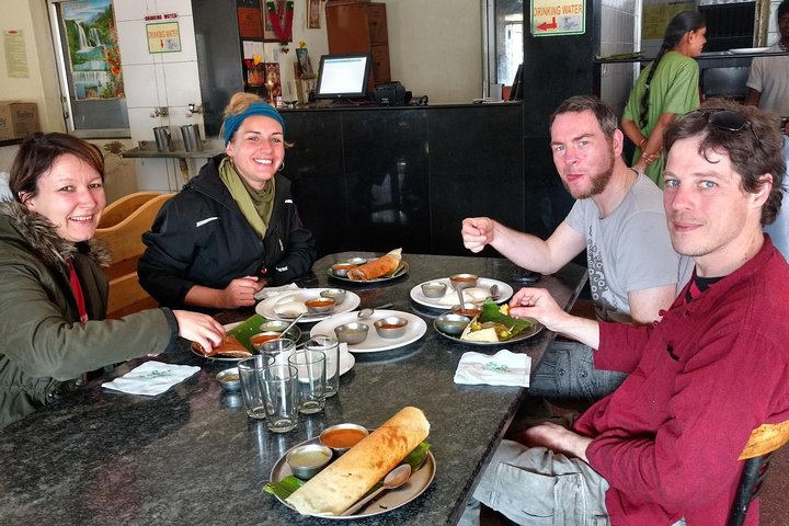 Bangalore city tour with English guide & multi language support