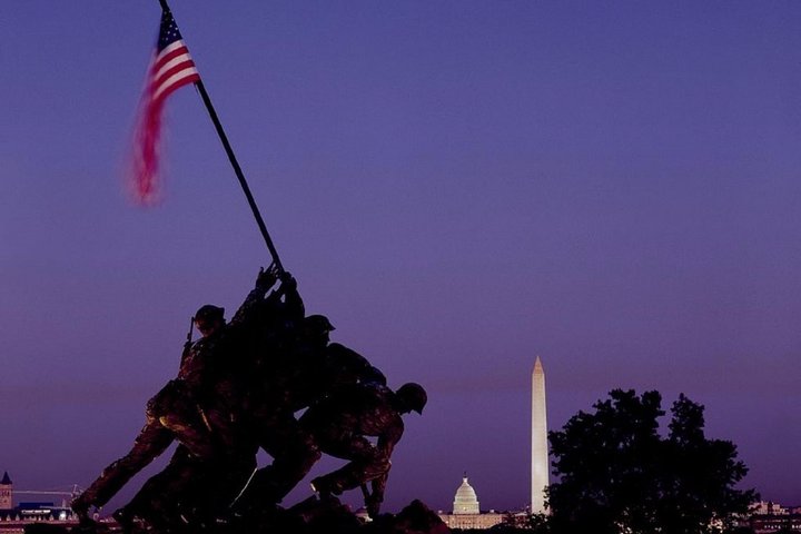 Washington DC Monuments Tour by Electric Cart – Day & Night