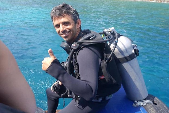 Discovery Scuba Diving on Hon Mun Island in Nha Trang