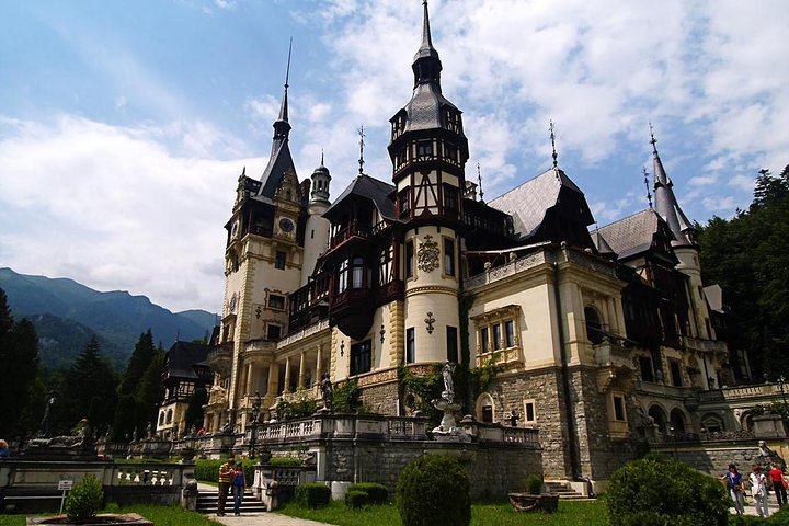 3 Castles Brasov |Mercedes & Hotel Pickup| Peles Bran Cantacuzino