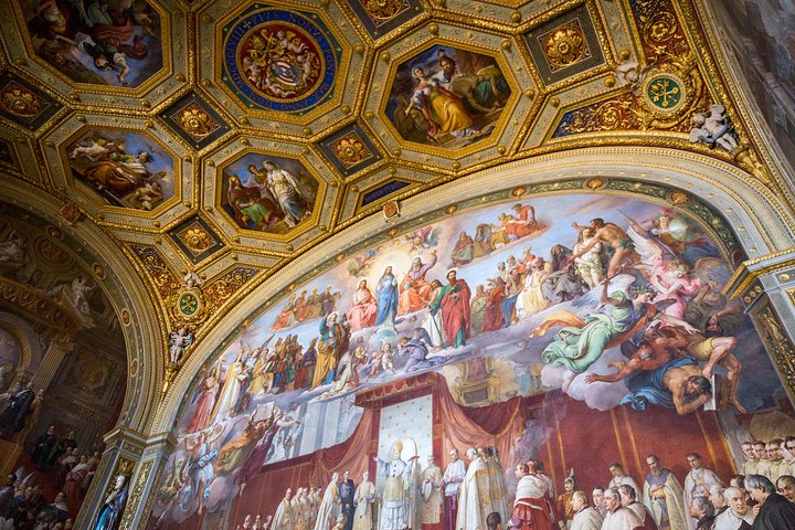 Skip the Line: Vatican & Sistine Chapel Ticket with Audio Guide