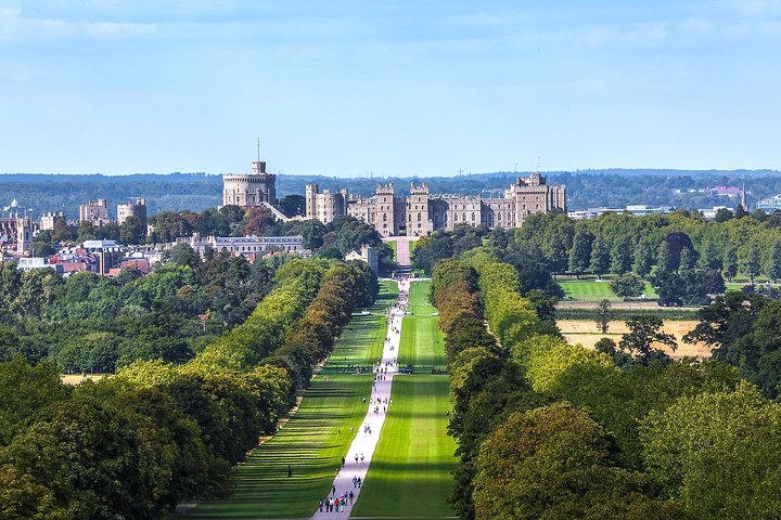 Southampton: Post-Cruise Tour to London via Salisbury, Stonehenge and Windsor