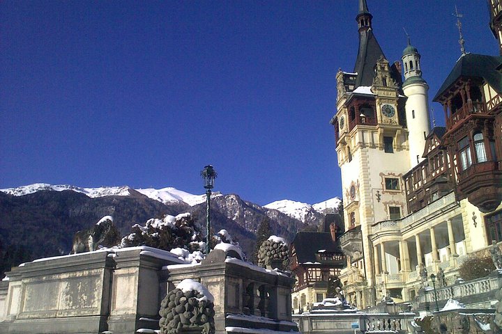 3-Castle: Peles,Bran,Rasnov,Sinaia Monastery from Brasov w pickup