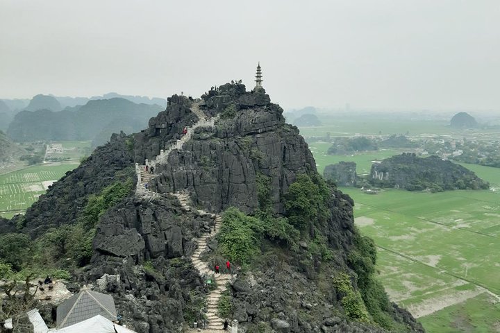 Ninh Binh Day Tour from Hanoi with Boat and Bike