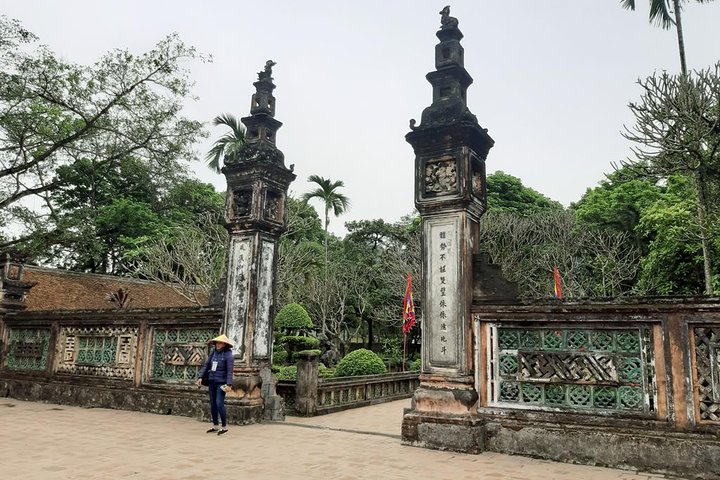 Ninh Binh Day Tour from Hanoi with Boat and Bike